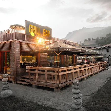Eiger Chic فندق *