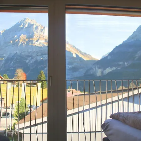 فندق Eiger Chic *