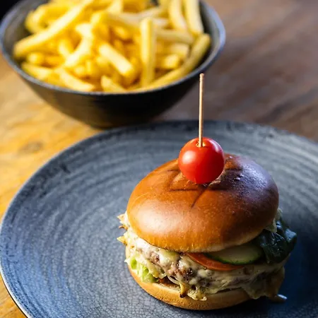 Eiger Chic ホテル *